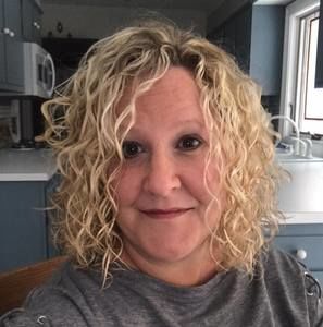 Meet your Posher, Dana